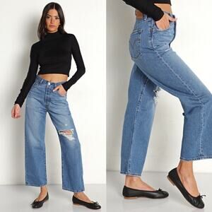 Levi’s Ribcage Straight Ankle Jeans size 28